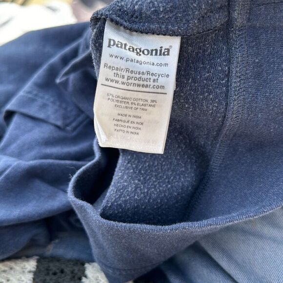 Patagonia blue hoodie size small India hand warmer - Picture 9 of 11